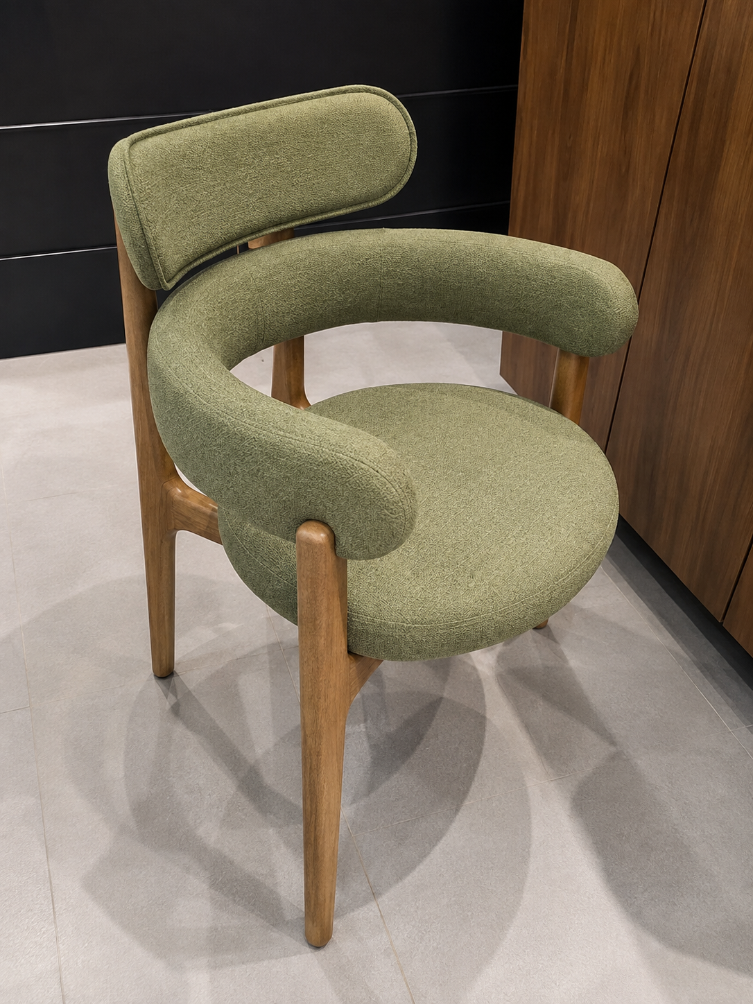 Milano Contemporary Curved Back Dining and Accent Chair