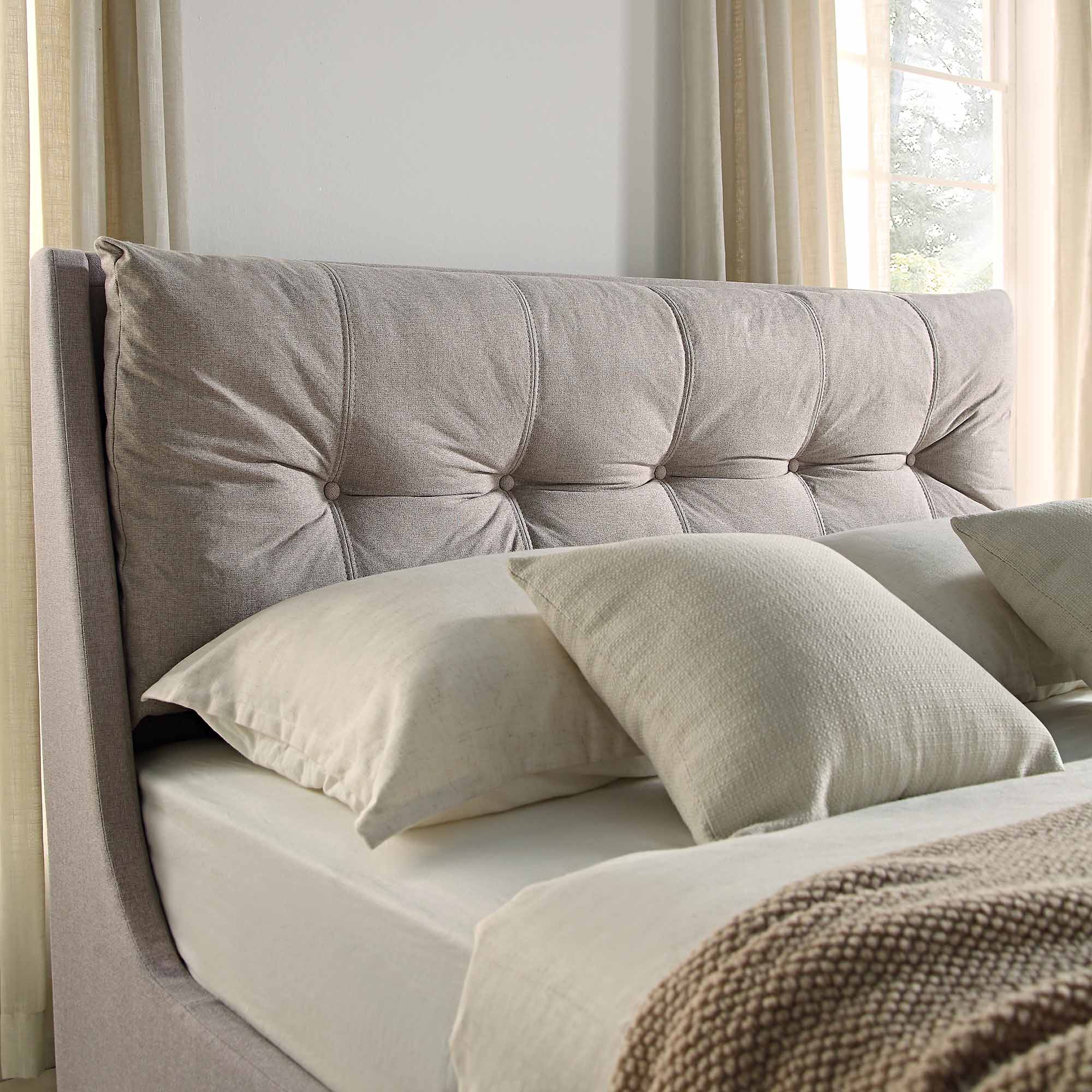 Turkish Line Tufted Upholstered Bed