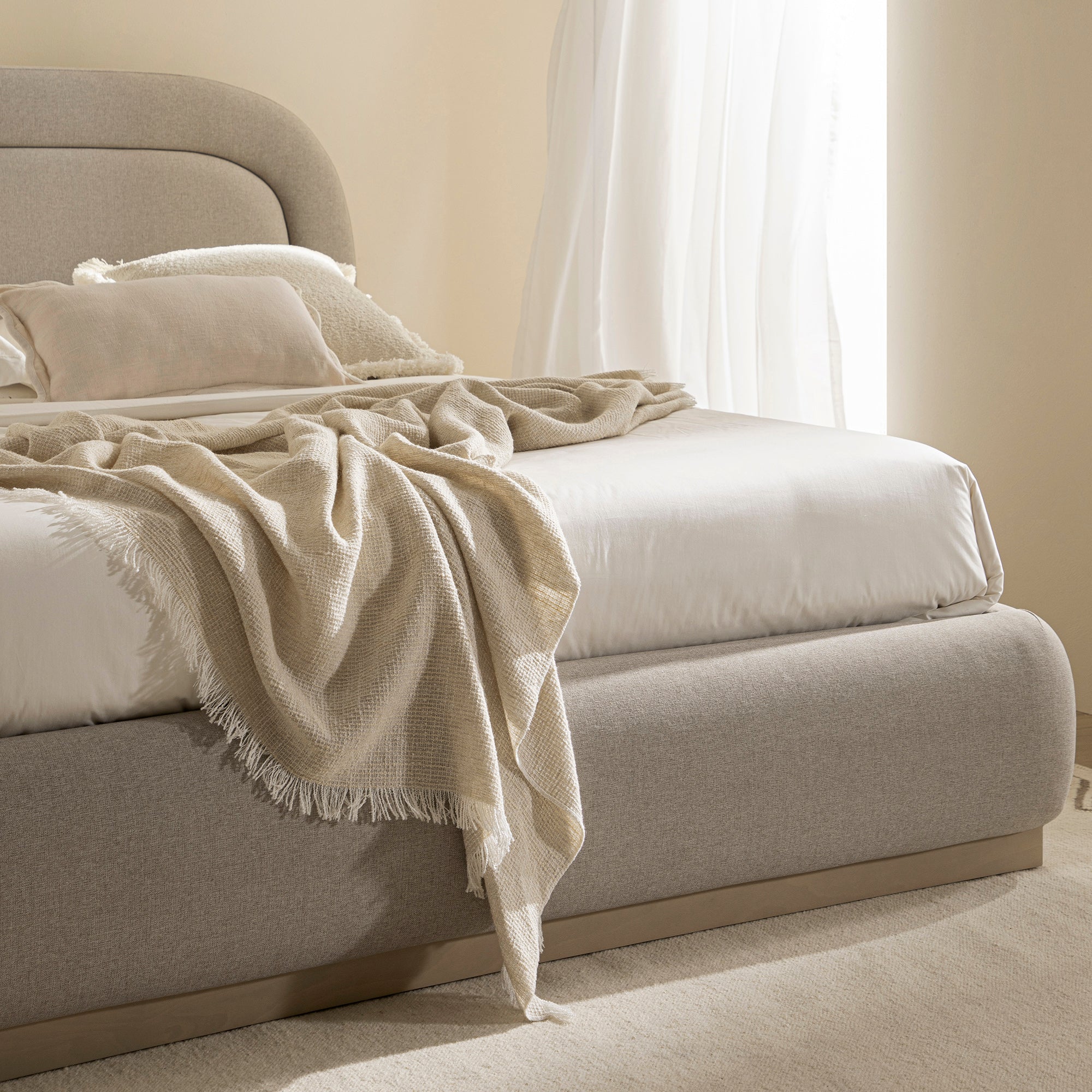 Aurora Plush Luxury Bed