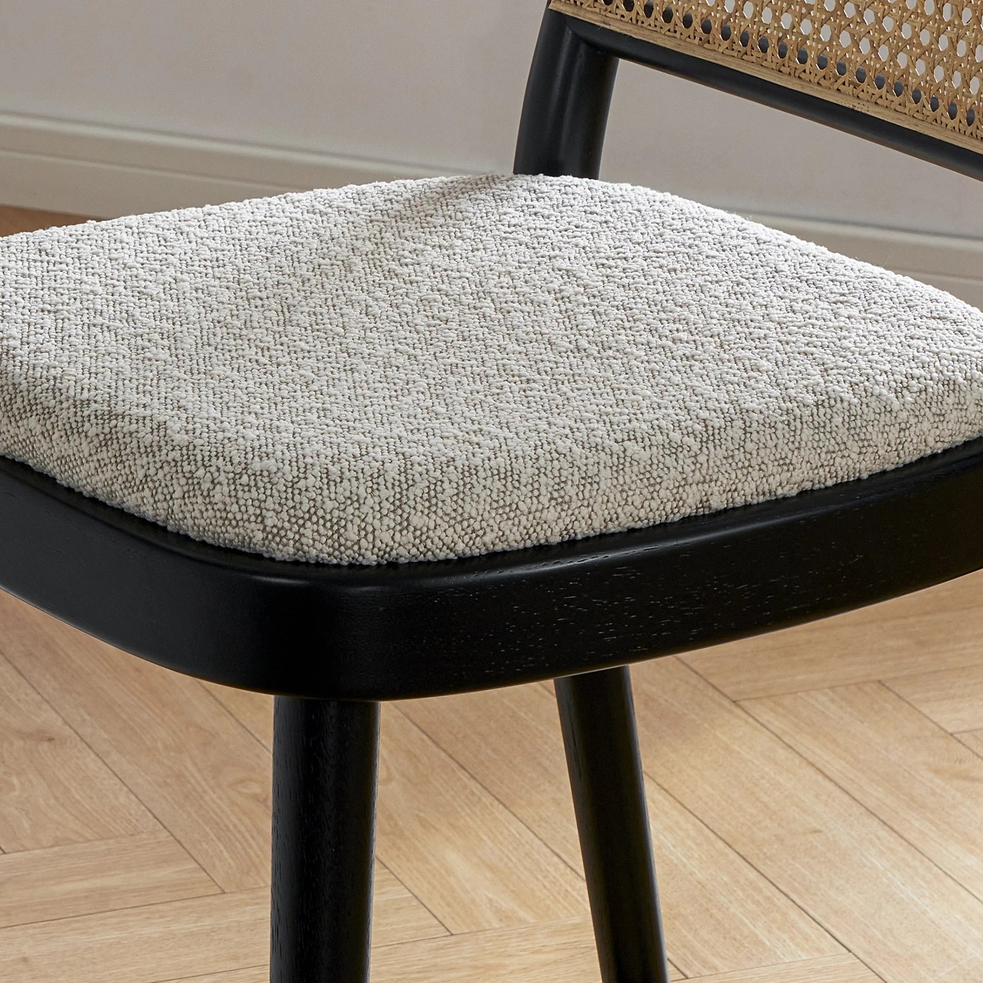 Kirato Black Bar chair