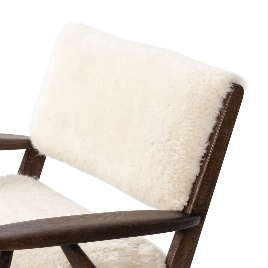 NordicFleece Lounge Chair