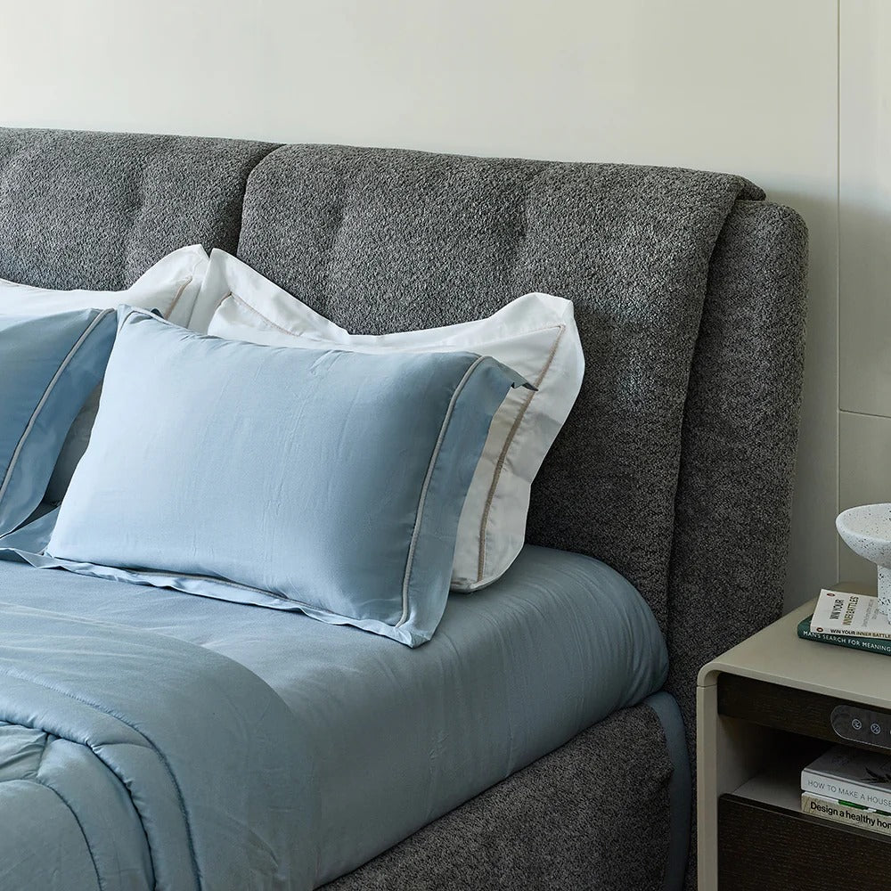 Urban Cloud Bouclé Bed