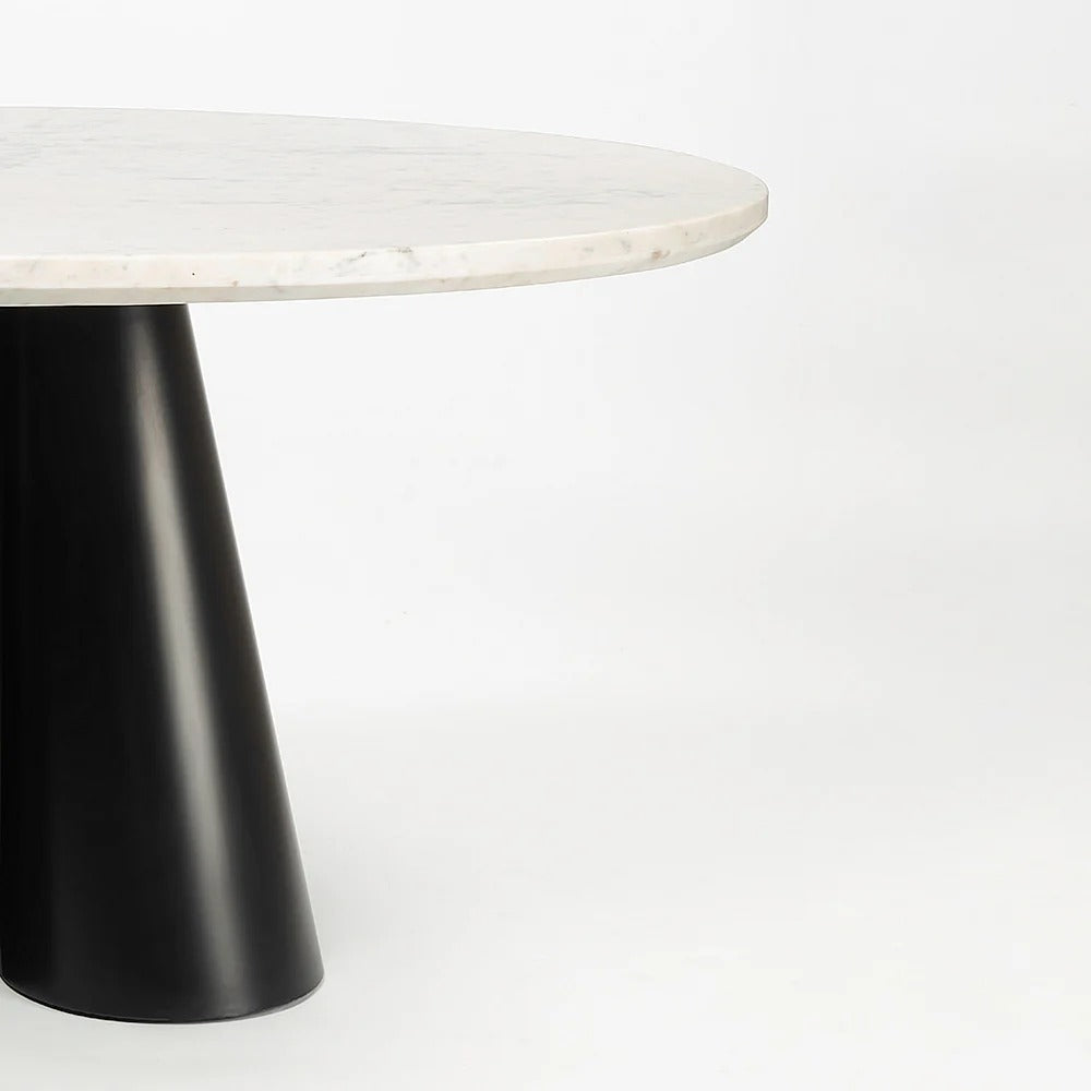 Noir Bloom Round Dining Set