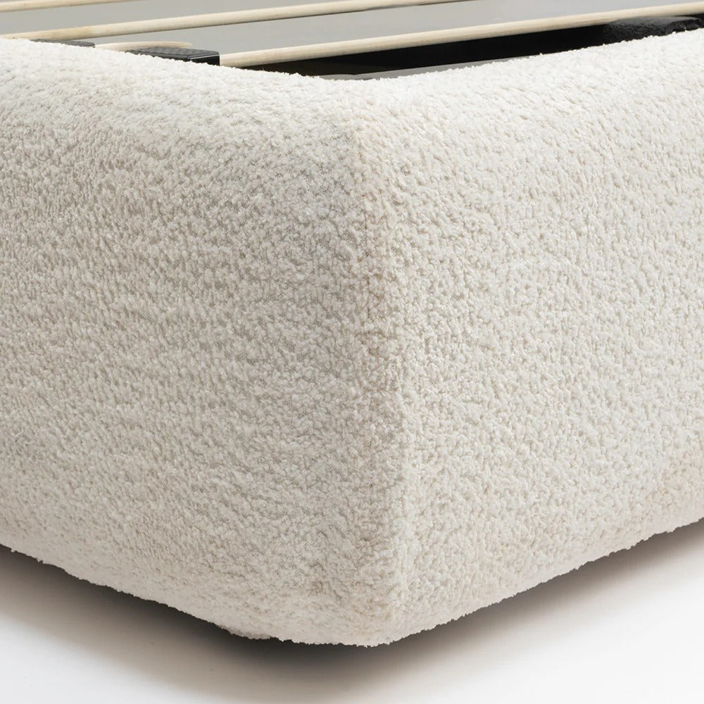 Horizon Curve Upholstered Bed