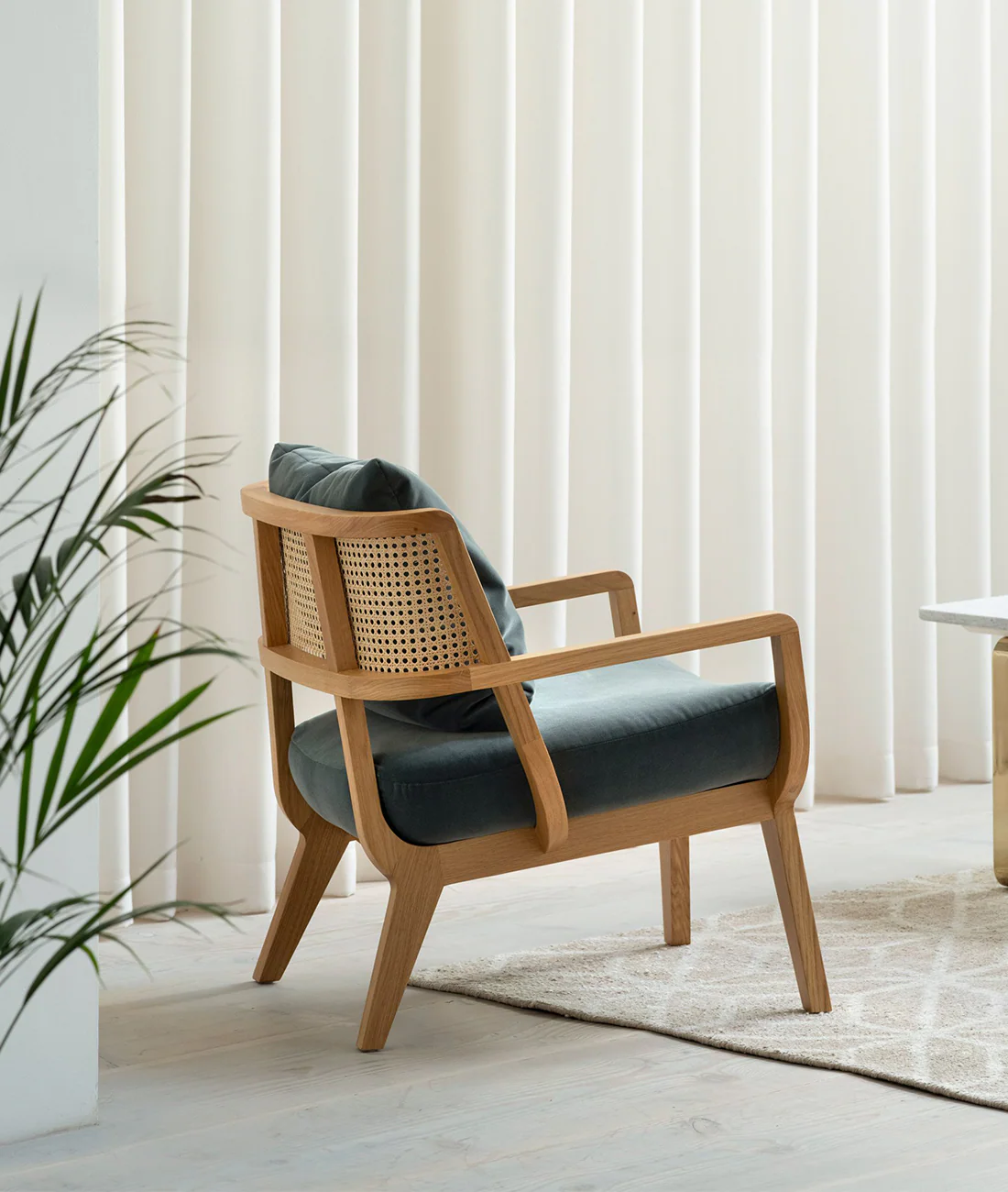 Aura Weave Lounge Chair