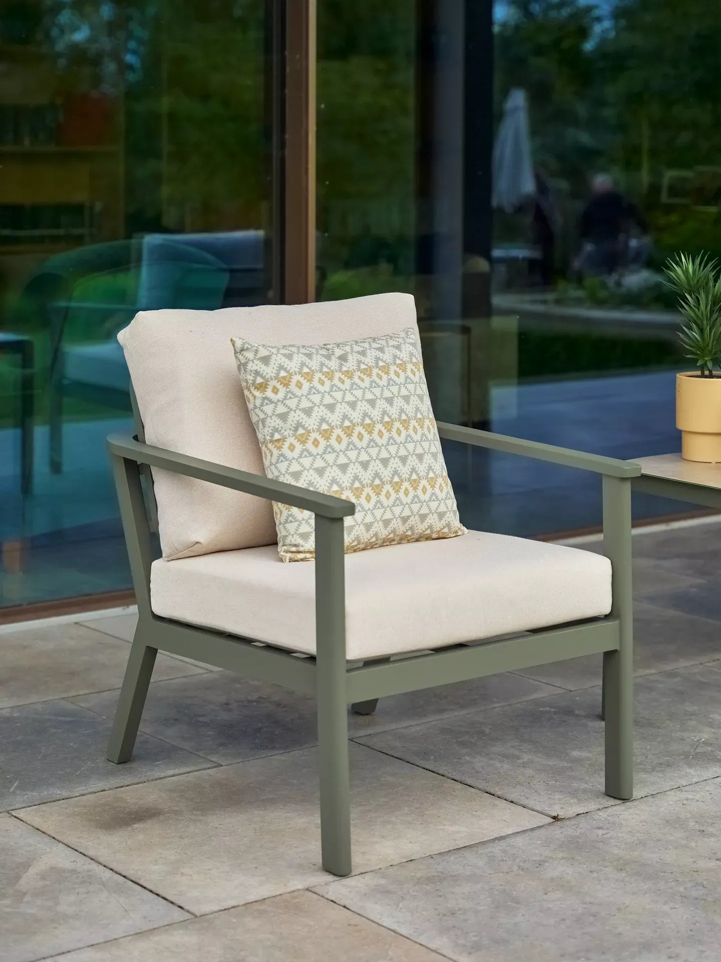 Verde Patio Comfort Set
