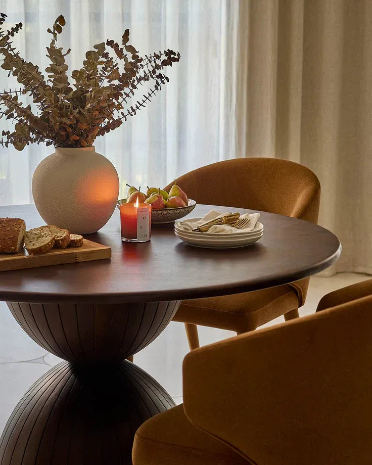 Yardley Pedestal Dining Table