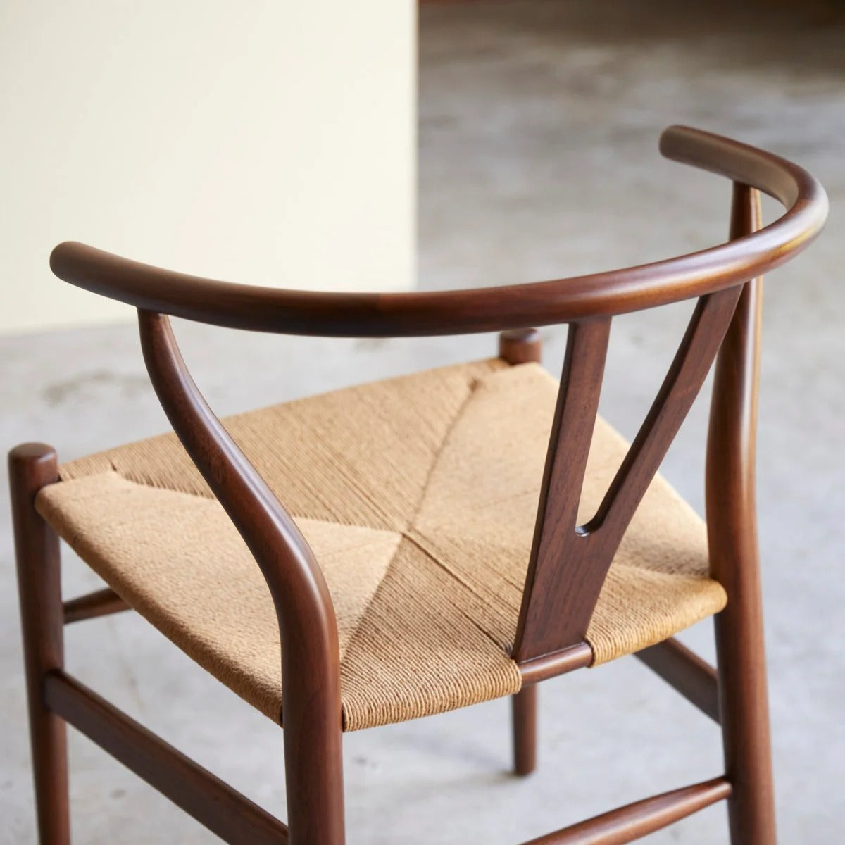 Nordic Curve Wishbone Dining Chair