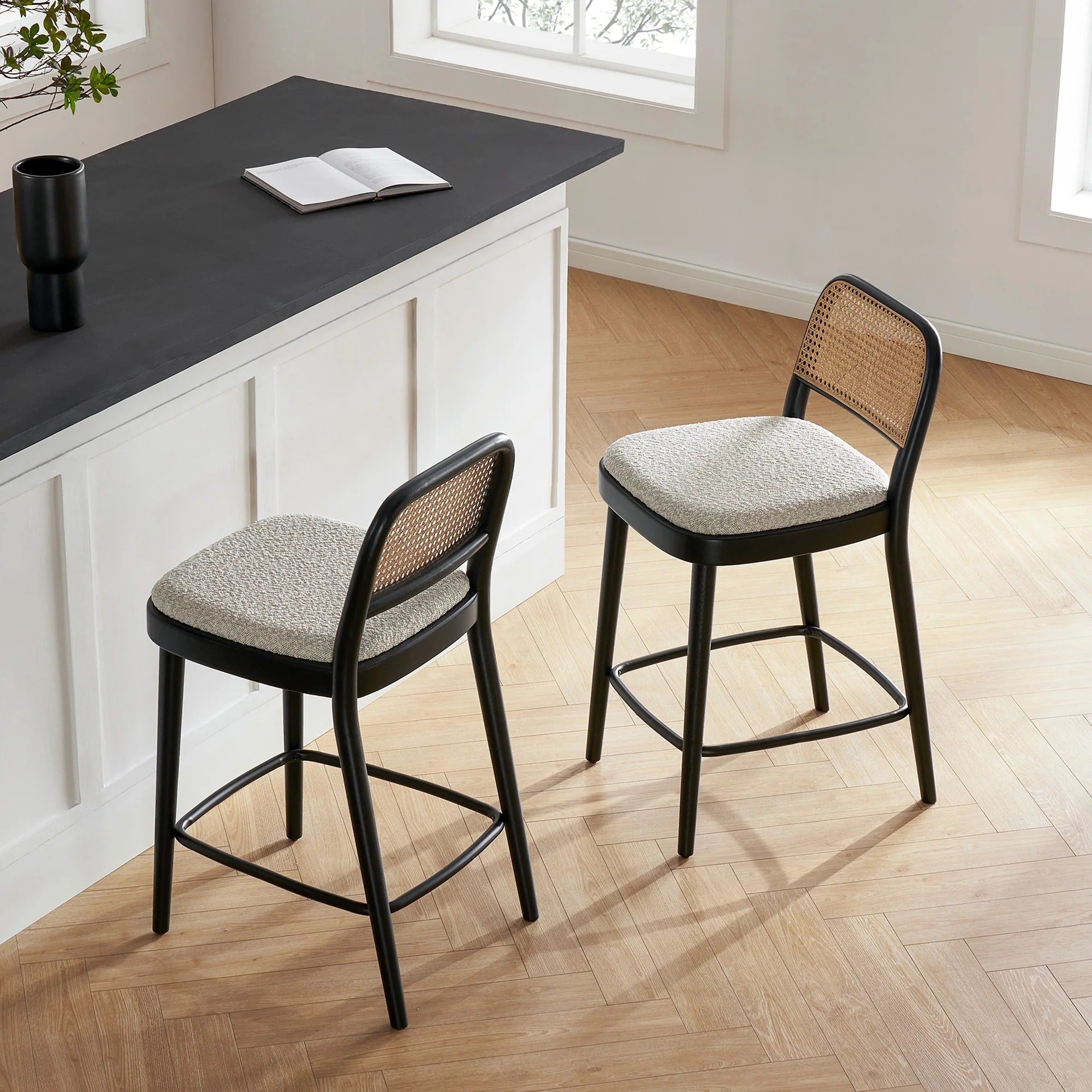 Kirato Black Bar chair